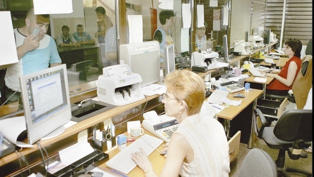 Soluţii informatice pentru simplificarea administraţiei publice