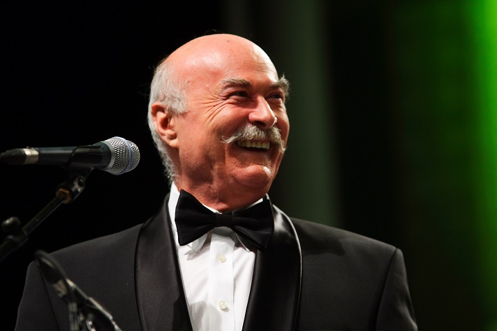 Tudor Gheorge a lansat prima carte. ” Va dau un an din viata mea.”