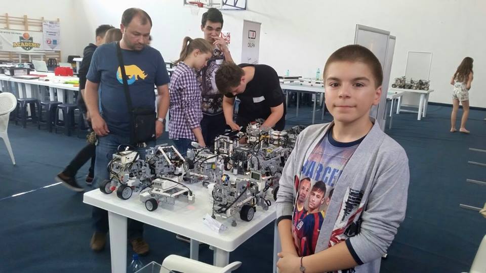 Vlad, olteanul care la doar 13 ani are peste 90 de medalii, dintre care 70 de aur!