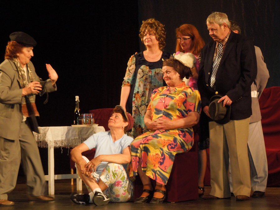 “Cutezăm” să dăruim de Crăciun la Biblioteca Județeană “Alexandru și Aristia Aman”