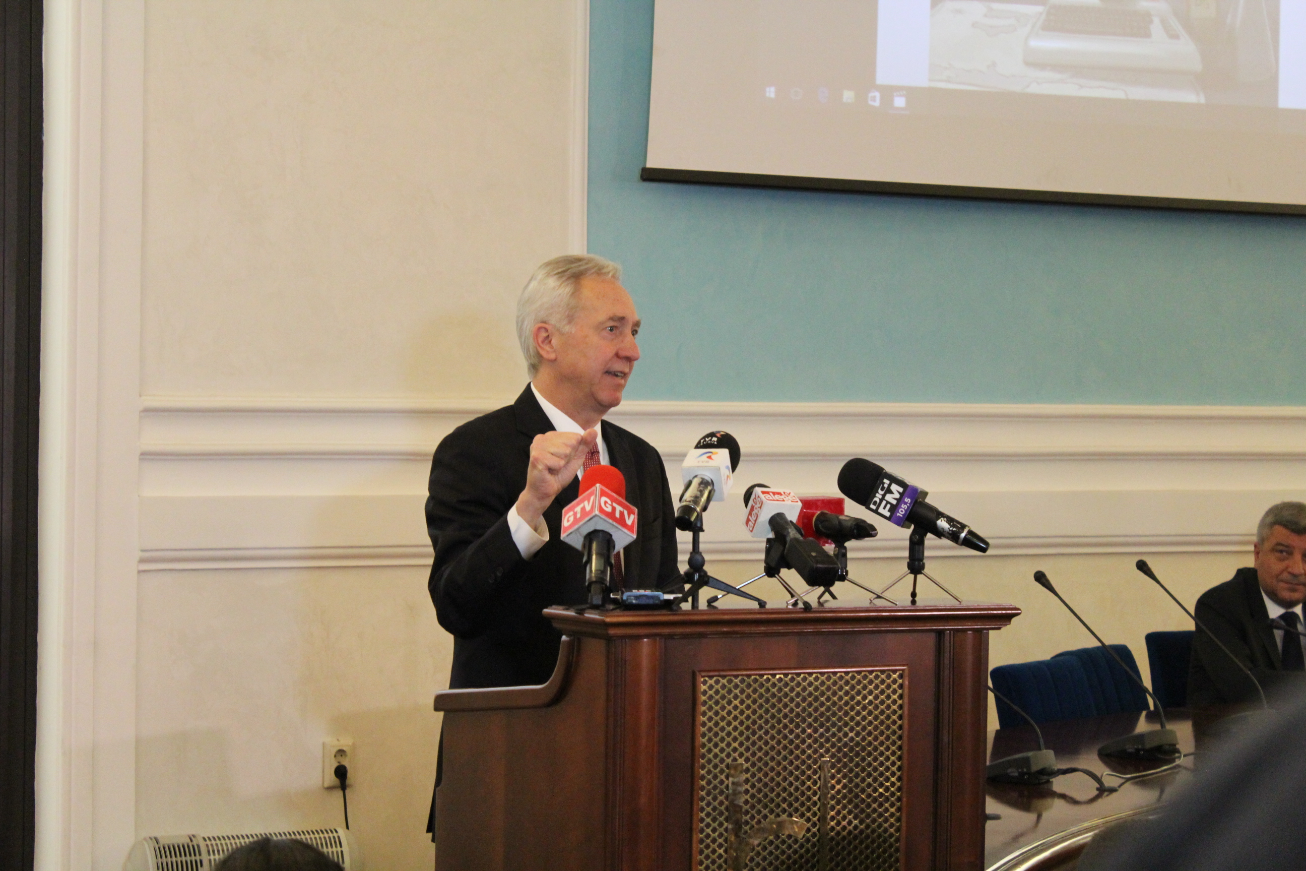 (Audio+Foto) Hans Klemm: „Compania FORD își va extinde activitatea la Craiova”