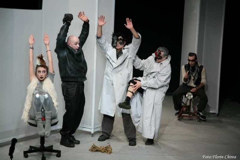 Jaf armat la Teatrul Național „Marin Sorescu” din Craiova!