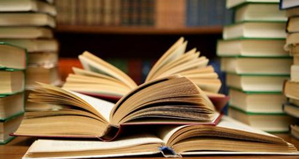 Mai e puțin până la „Gaudeamus”!