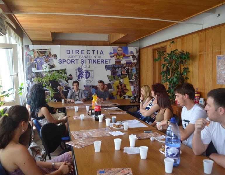 „Eşti TARE, VOLUNTARE!”