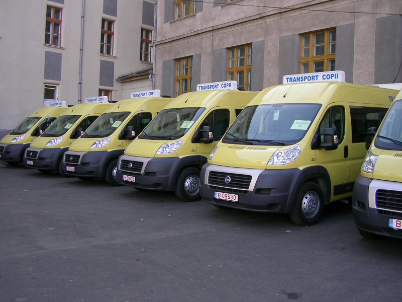 120 de microbuze școlare în Dolj. Jumătate dintre ele nu sunt funcționale