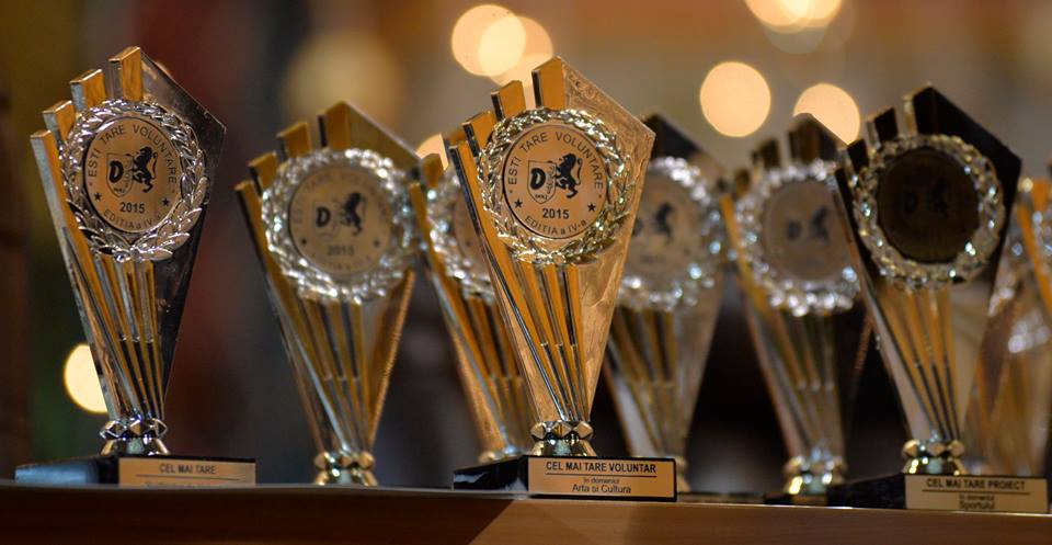 Eşti tare, VOLUNTARE!