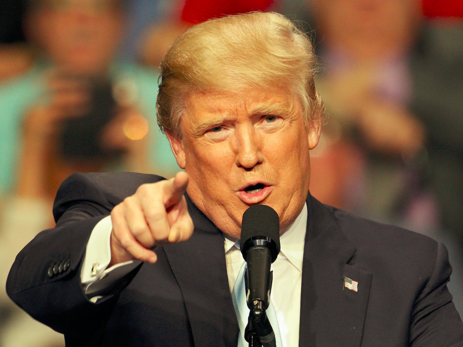 Colegiul Electorilor din Statele unite a confirmat victoria în alegeri a lui Donald Trump