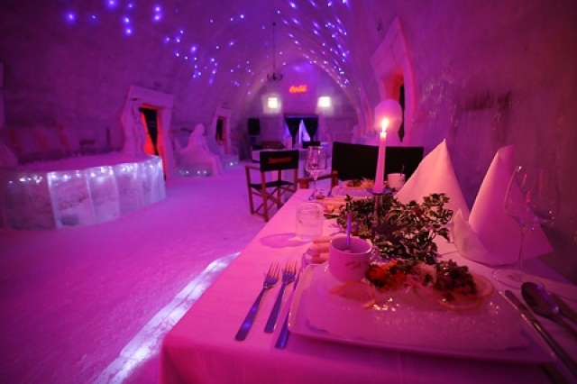 Hotelul de Gheață de la Bâlea