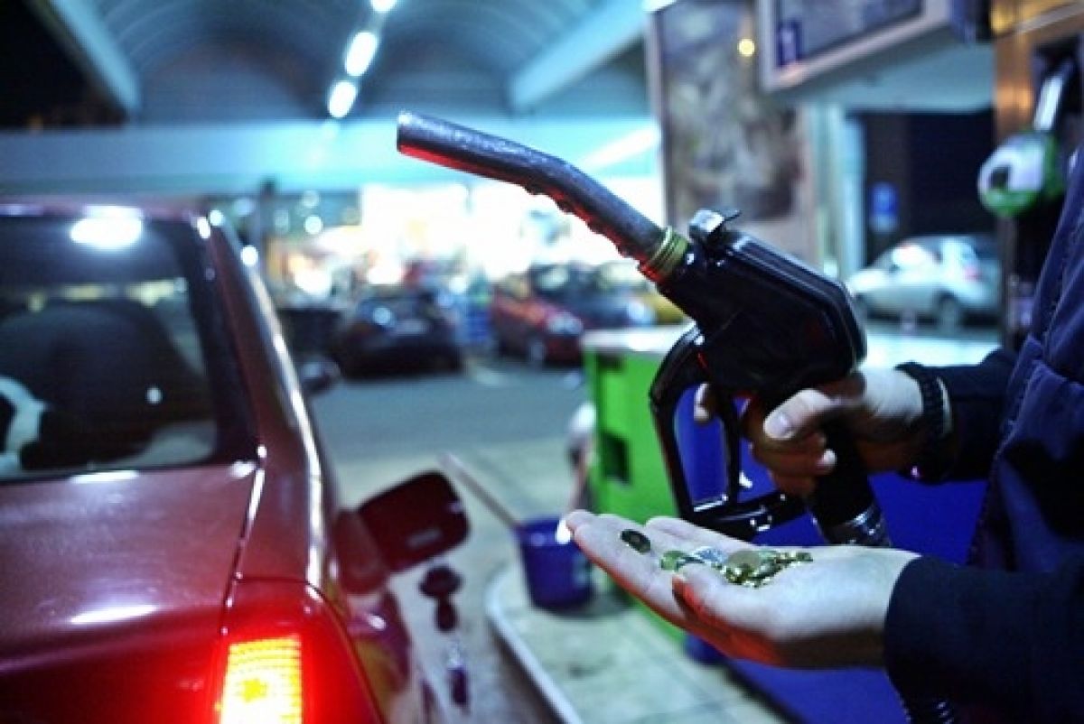 Avem aproape cea mai ieftina benzina din UE, dupa ce taxele au fost reduse masiv de la 1 ianuarie