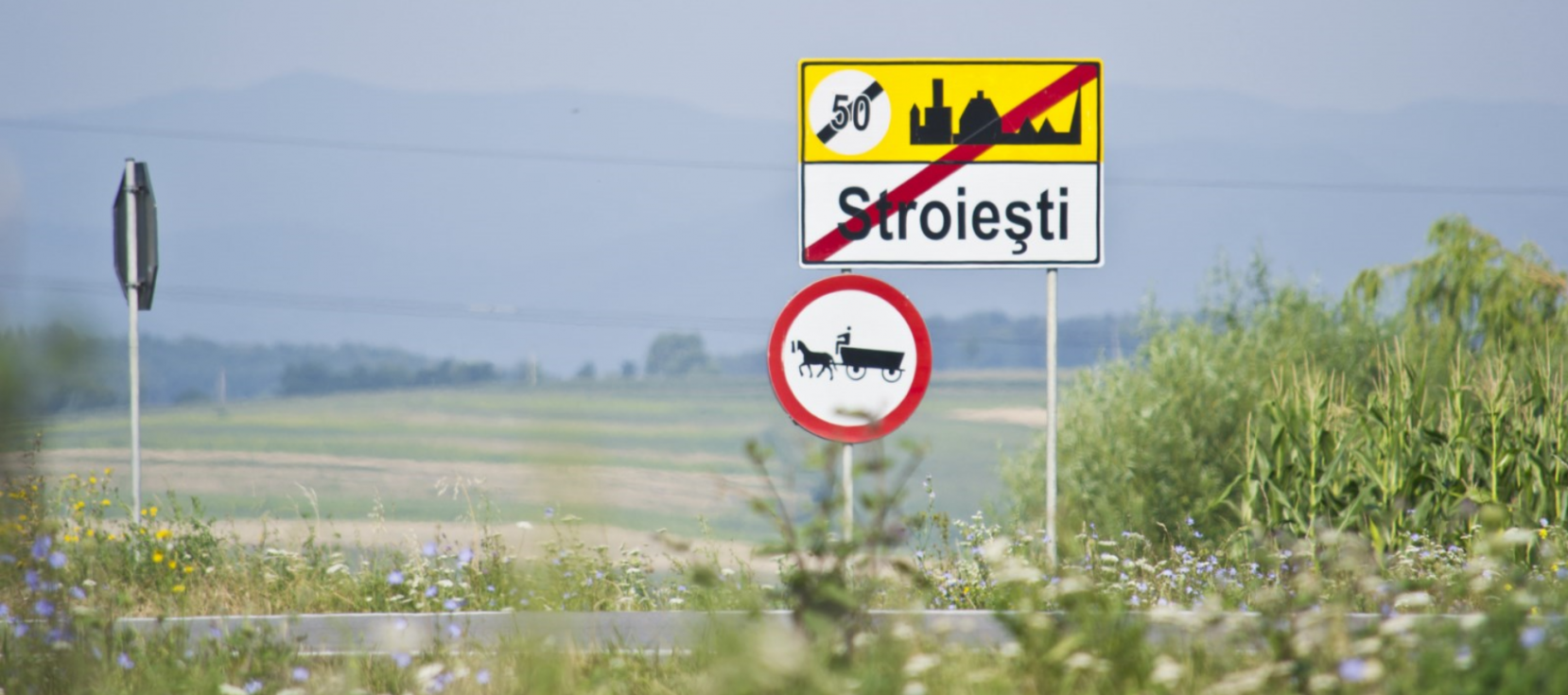 CAZ HALUCINANT ÎN VASLUI. O bătrână moartă a fost „SĂLTATĂ” de poliţişti direct din sicriu