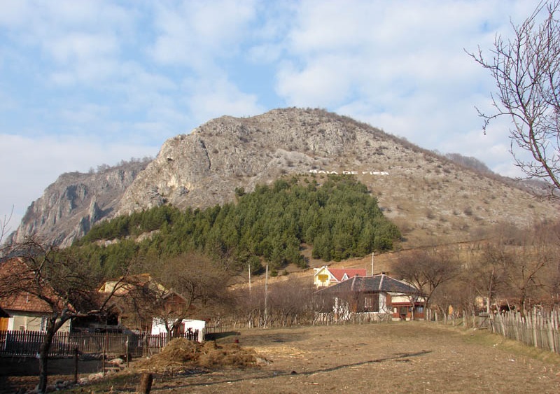 Comuna Baia de Fier a devenit stațiune turistică (audio)