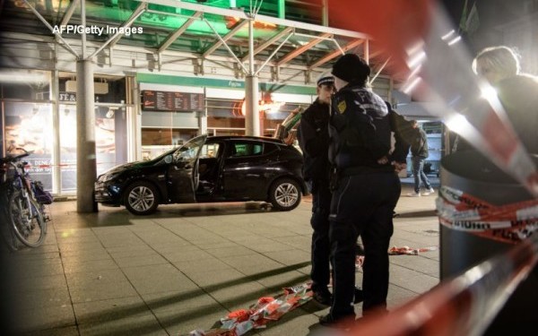 Un barbat a intrat intentionat cu masina in oameni, in Germania: un mort si 2 raniti