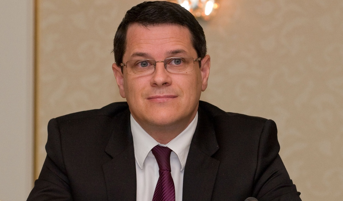 Eduard Hellvig, directorul SRI, audiat în Parlament cu privire la violenţele de la proteste