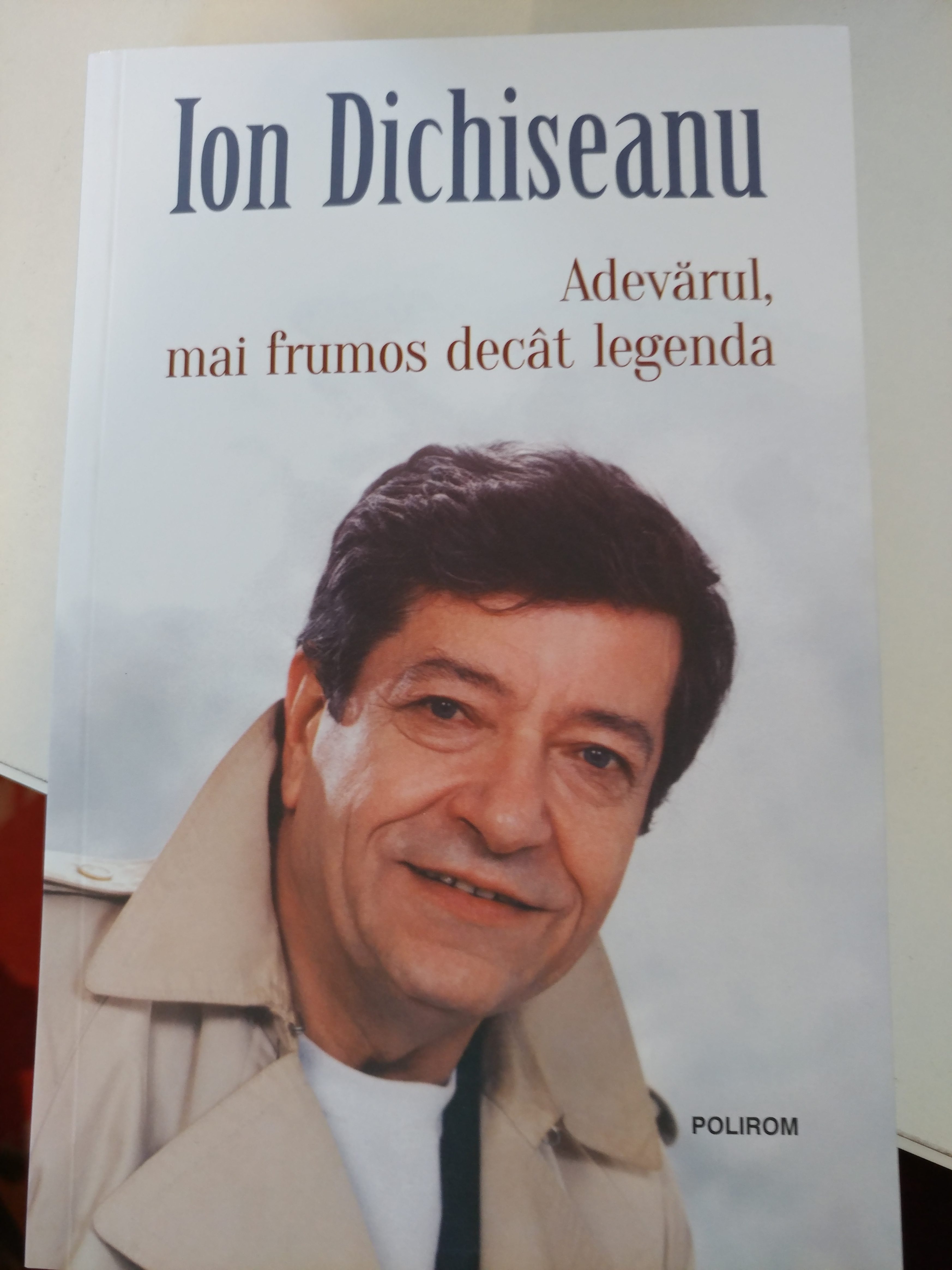 Întâlnire cu celebrul şi îndrăgitul actor Ion Dichiseanu – sesiune de autografe: „Adevărul mai frumos decât legenda”