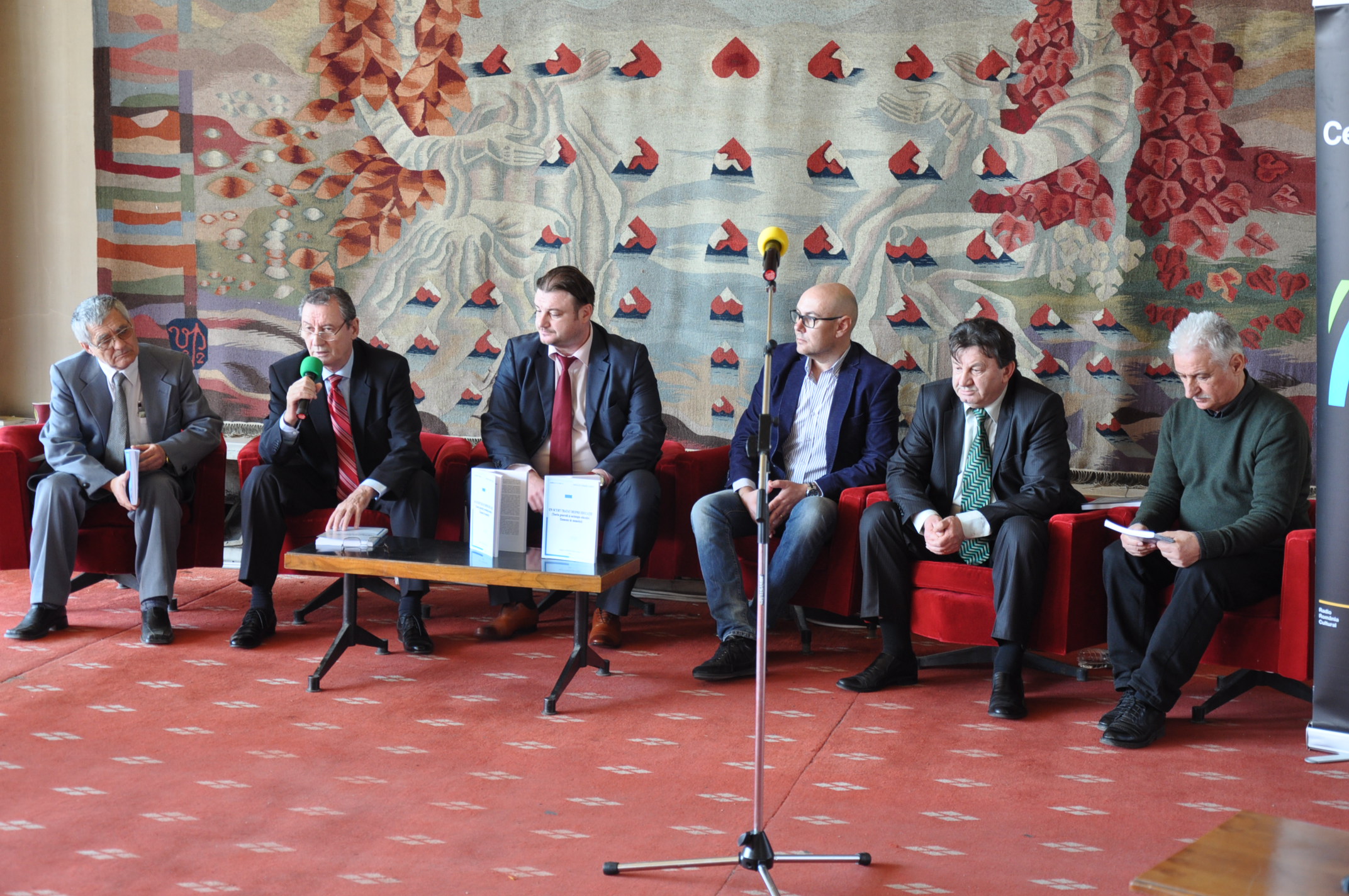 „Un scurt tratat despre educație (Teoria generală și sociologia educației. Elemente de memetică)” – lansat la Gaudeamus Craiova 2017