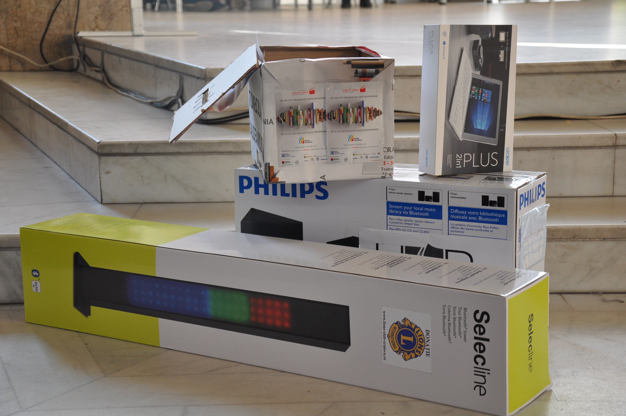 (foto) Au fost extrasi castigatorii tombolei Gaudeamus Craiova 2017