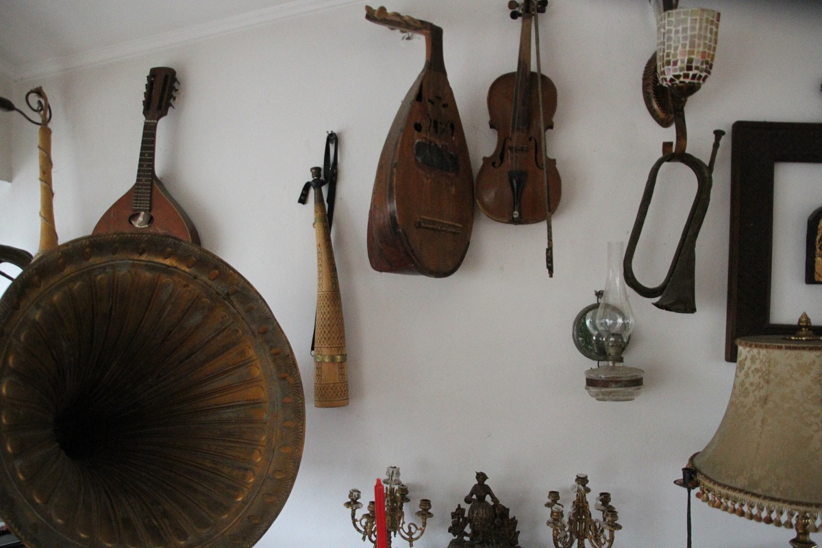 Azi despre ieri – 8 aprilie 2017