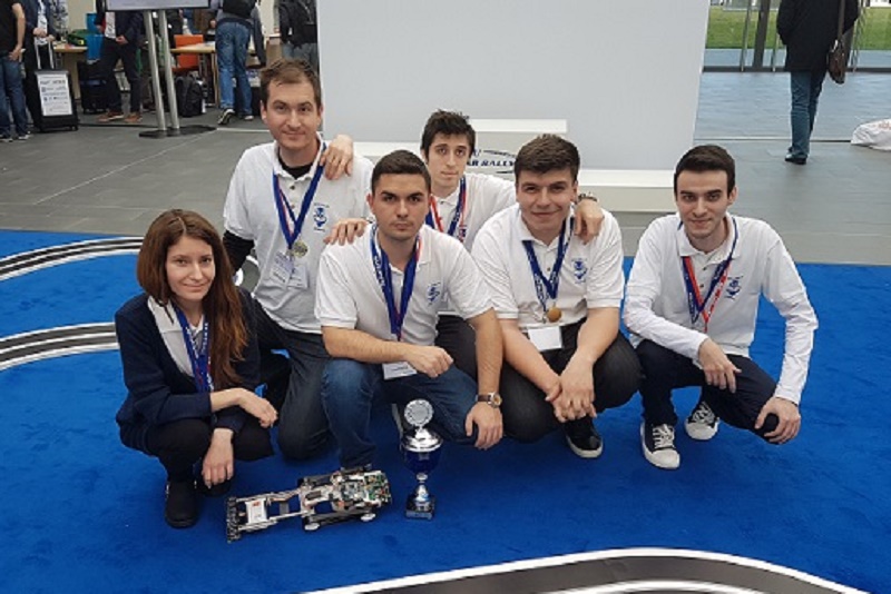 Aur pentru studenții craioveni