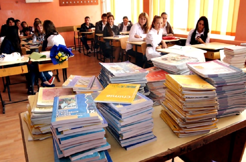 O nouă metodologie de elaborare a manualelor școlare (audio)