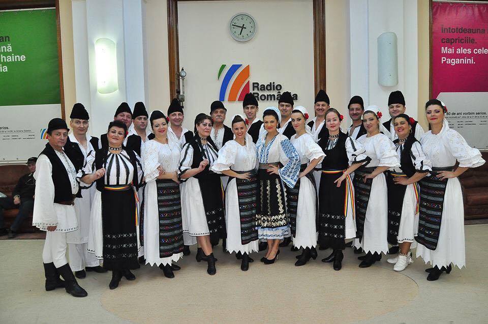 „Doina Gorjului” la schimb de experiență interculturală în Vietnam