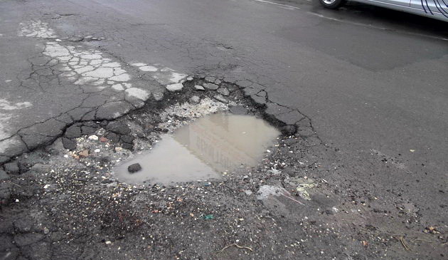 Proiectul ,,Ai vazut o groapa spune unde e !„ continua la Craiova