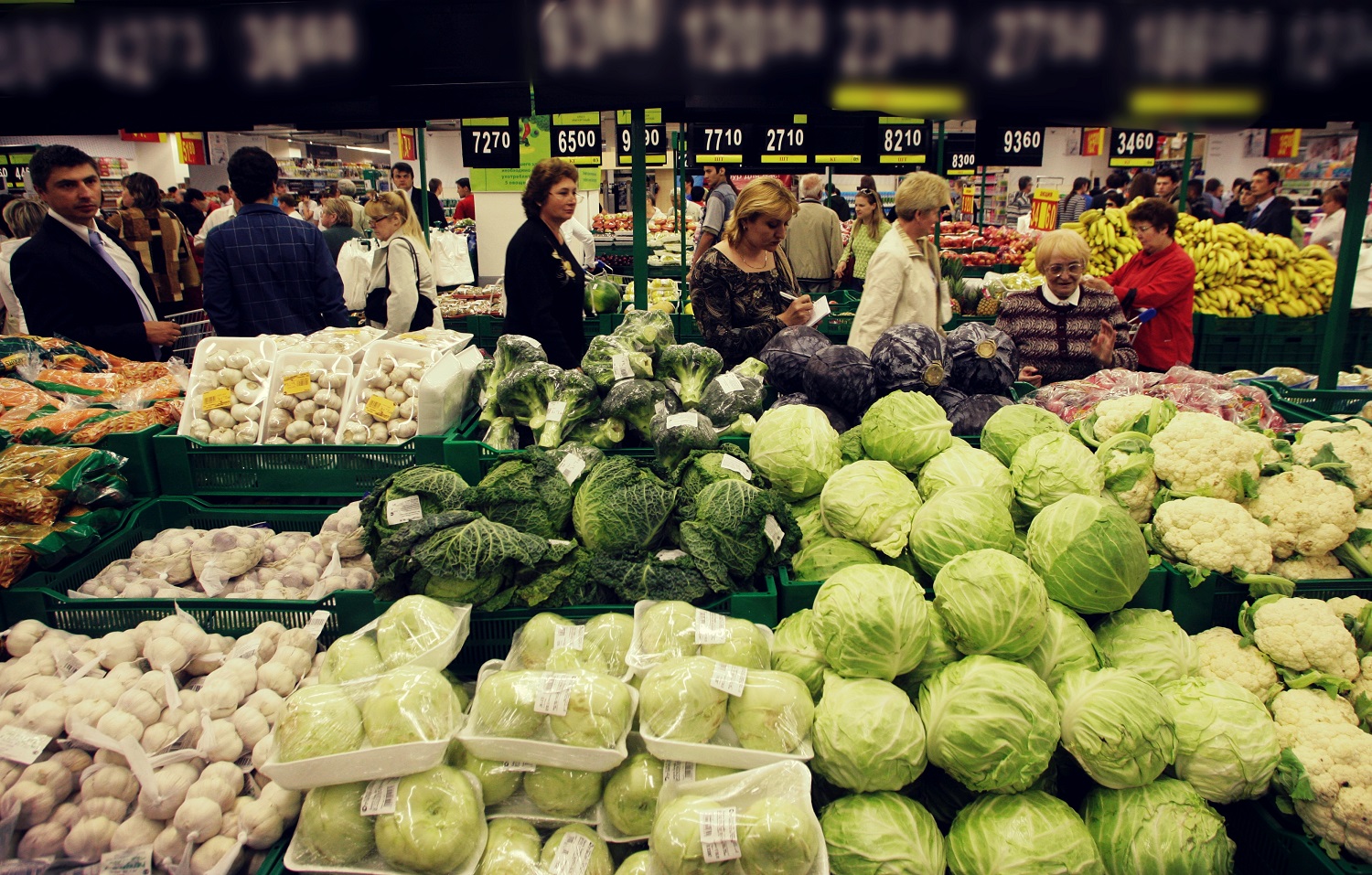 Au crescut preţurile, anunță INS