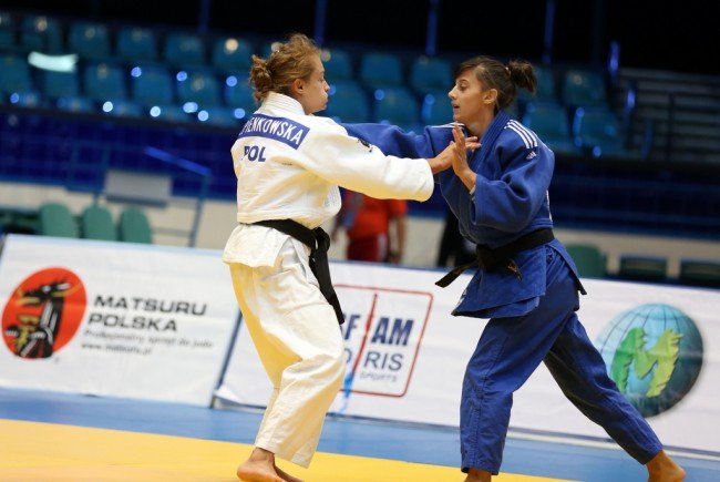Judo: Larisa Florian, medaliată cu aur la Grand Slam-ul de la Baku