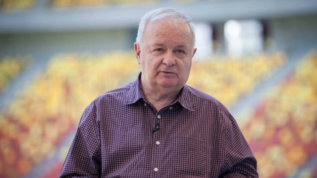 Cristian Topescu, decorat cu Ordinul „Steaua Romaniei” in rang de Cavaler