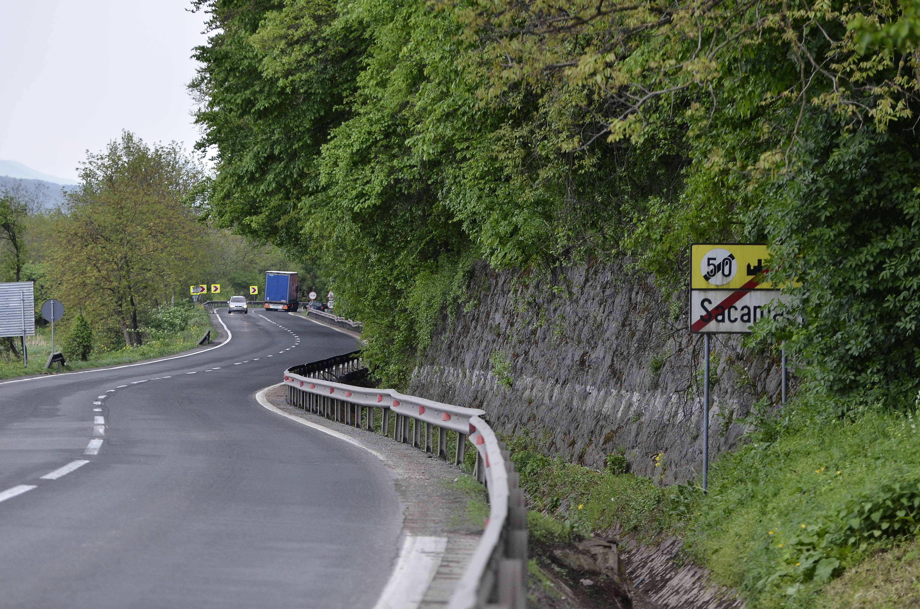 Circulaţie ÎNCHISĂ pe Valea Oltului, în reprize de câte 15 minute, până la sfârşitul lunii mai