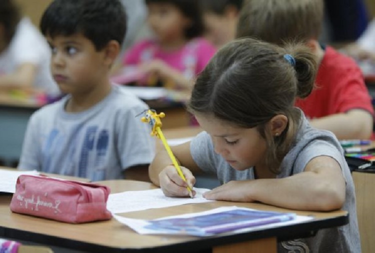 Începe evaluarea copiilor din clasele a II-a, a IV-a și a VI-a