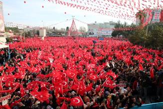 În Turcia, opoziţia cere anularea rezultatului referendumului