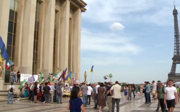 Protest in Paris, inaintea vizitei lui Vladimir Putin