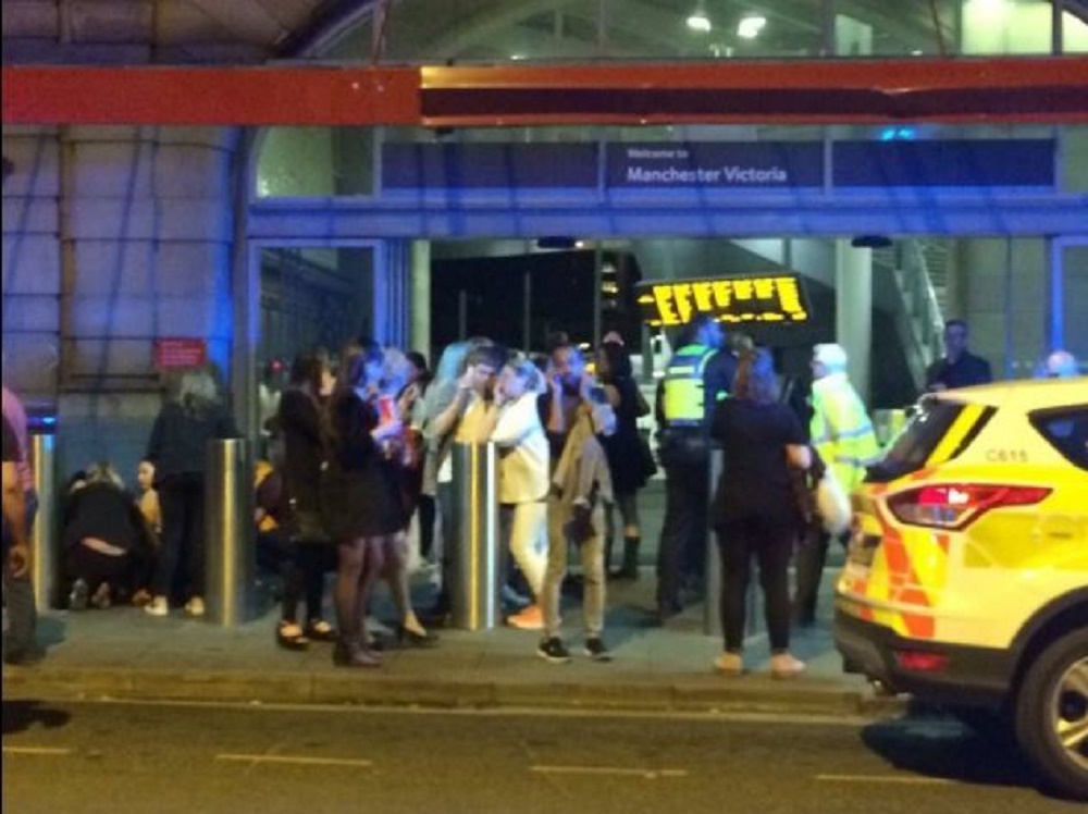 Atac terorist la un concert pe Manchester Arena