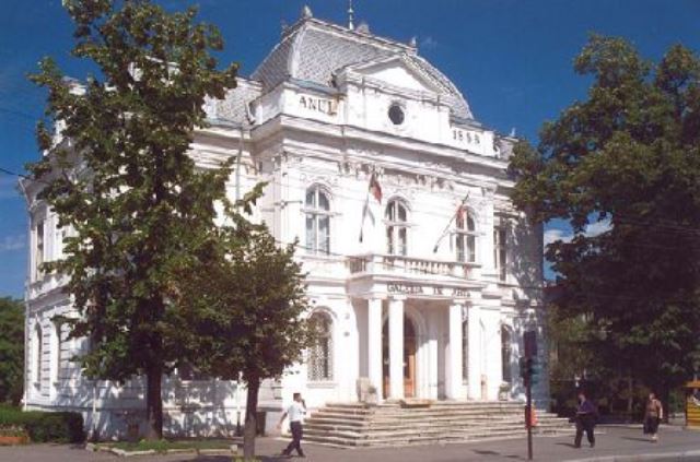 Muzeul Judeţean Argeş vă invită la vernisaj