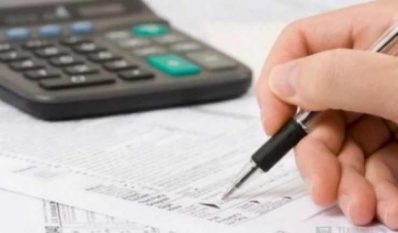 CE cere autorităţilor române să corecteze abaterile de la ţintele de deficit bugetar