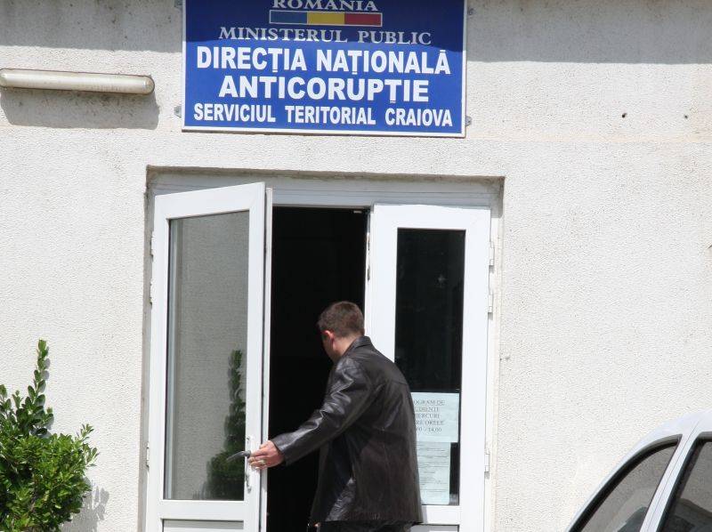 Angajati ai DRDP Craiova audiati la DNA
