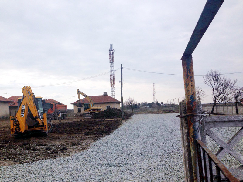 Tabără nefuncțională (audio)