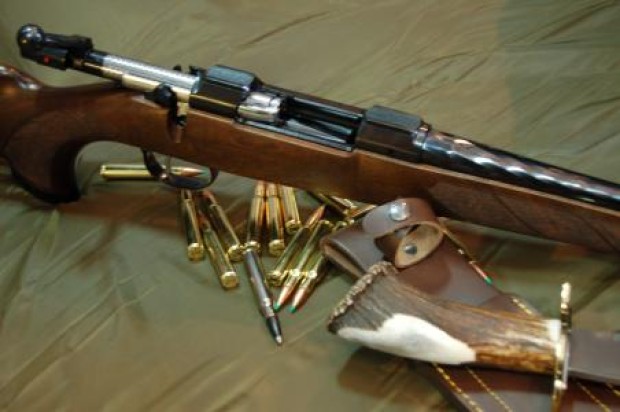 Arme si munitie confisfcate de politisti