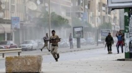 În Libia, forțele loiale guvernului din estul țãrii au ocupat cartierul Benghazi
