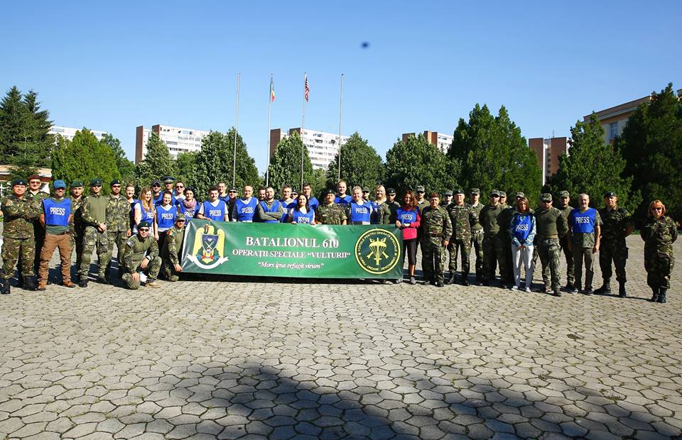 (Galerie foto) Ediţia 2017 a cursului pentru jurnaliştii care transmit din zone de conflict, la final