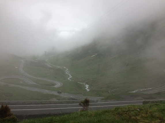 Continuă lucrările pentru deschiderea DN 7C, Transfăgăraşan