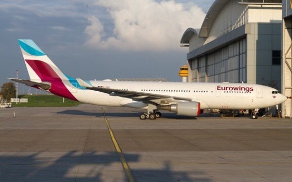 Aterizare de urgență la Koln