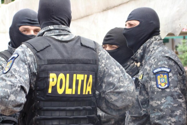 Evaziune fiscala cu articole textile