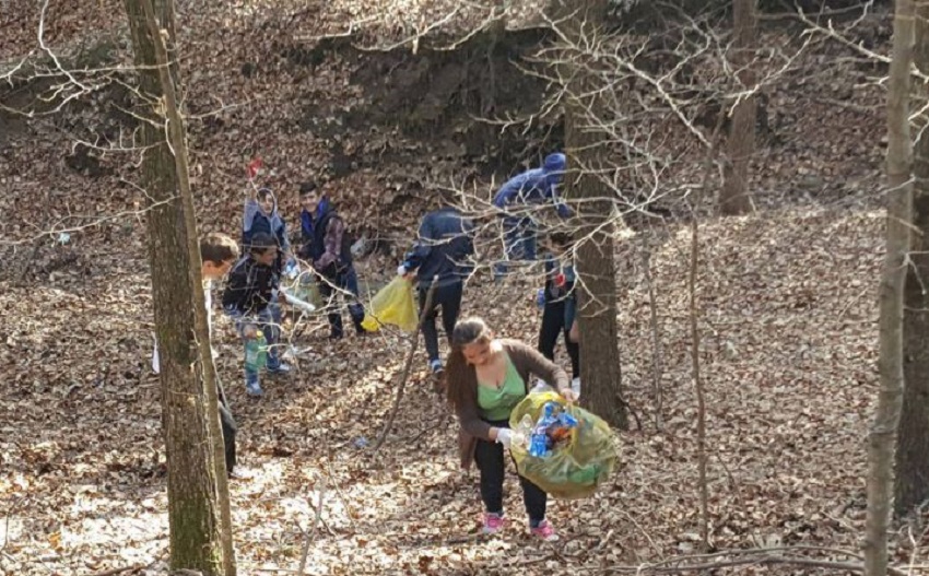 Locul I pentru Școala din Berlești (audio)