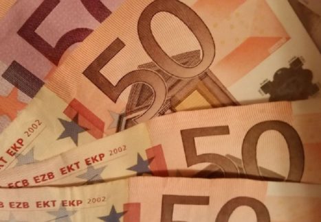 Republica Moldova ar putea primi 100 de milioane de euro de la UE (audio)