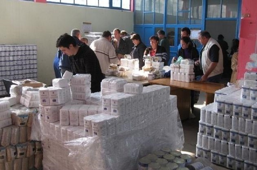 Primăria Craiova începe distribuirea alimentelor pentru persoanele defavorizate