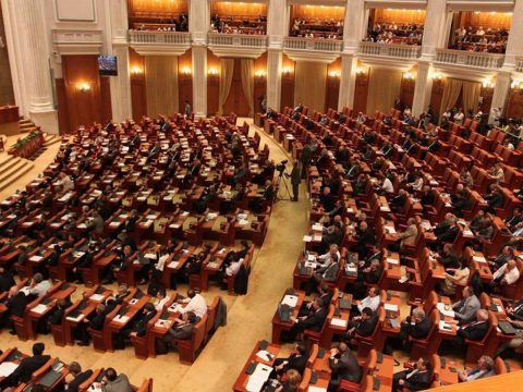 Moţiunea de cenzură împortiva Guvernului va fi votată mâine
