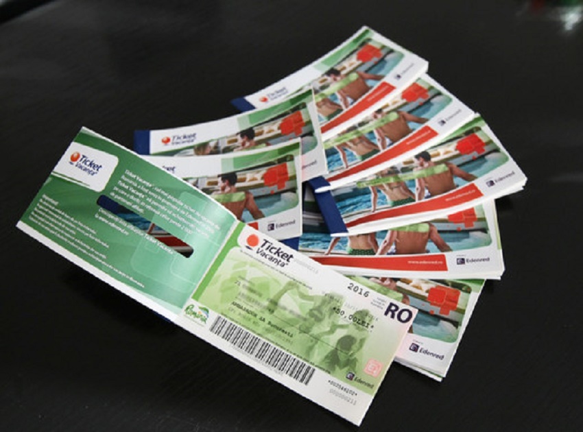 Angajaţii din sistemul public pot primi vouchere de vacanţă (audio)