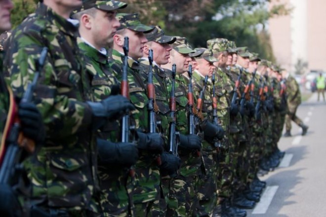 Ministrul Apărării vrea înzestrarea armatei