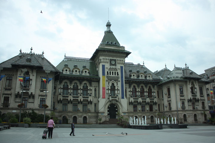 Elevii de nota 10 la Bacalaureat vor fi recompensaţi de Consiliul Judeţean Dolj